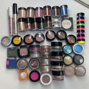 (53) Eyeshadows pigments/foils